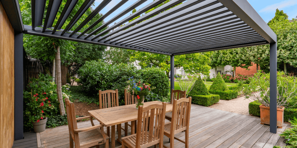Pergola mit App-Steuerung — alles automatisch
